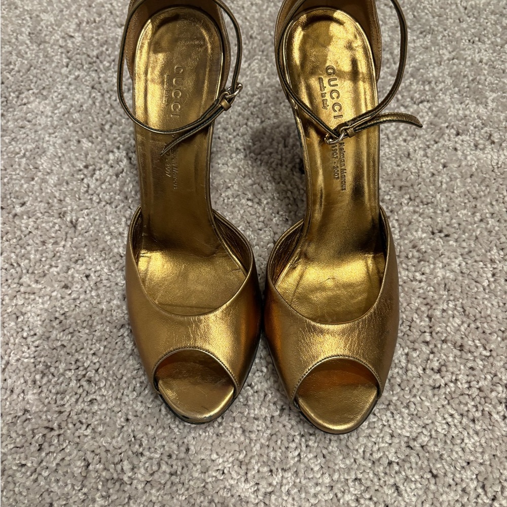 Vintage Gucci Gold Metallic High Heels